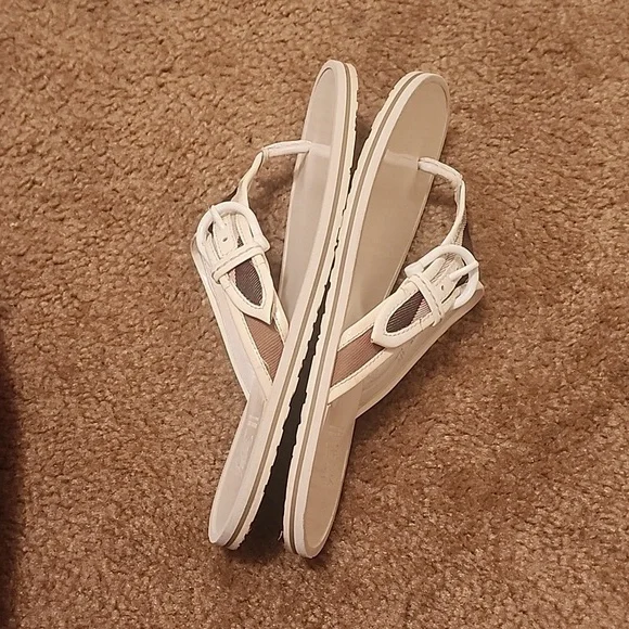 Burberry Classic Sandals - Picture 10 of 16
